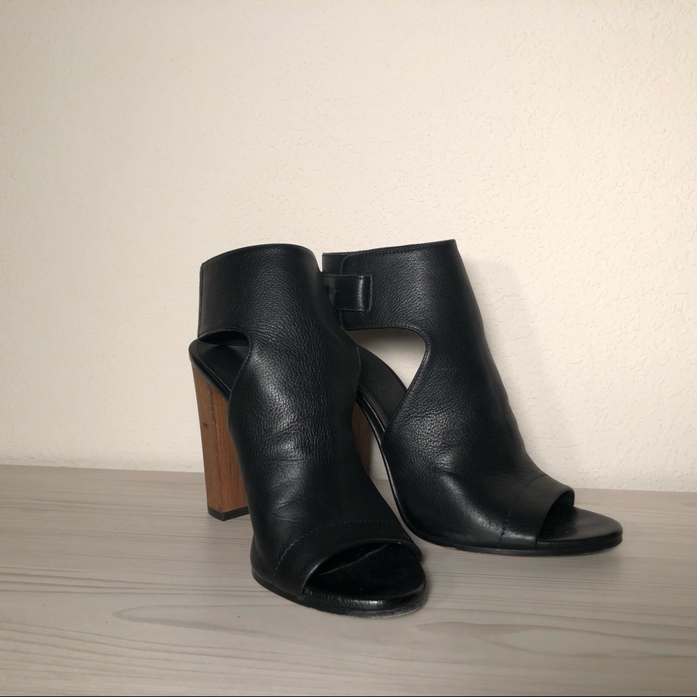VINCE black leather Addie booties
